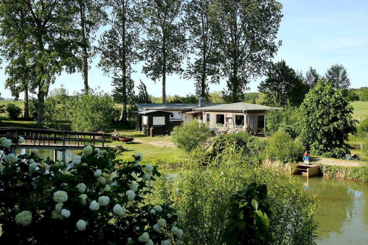 Peenehof Koeppen - Ferienwohnungen & Schlaffaesser Jordenstorf エクステリア 写真